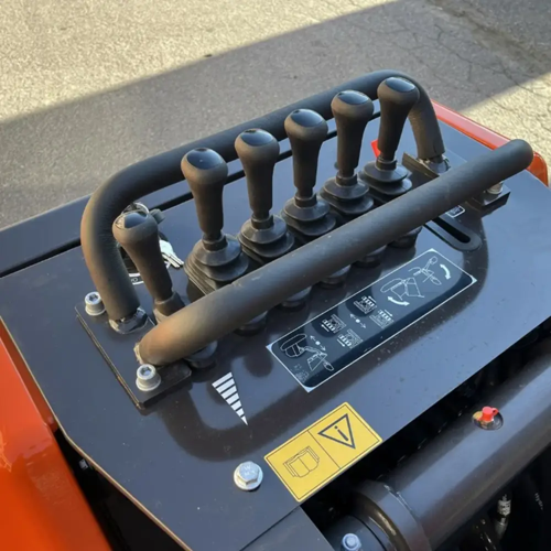 Dumper Agri. Lagartas c/Elevação + Bascula 13.5HP B&S Deleks